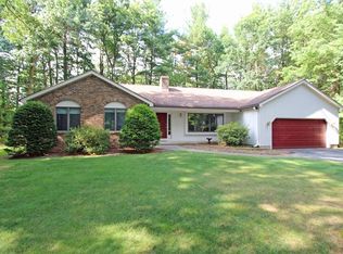 34 Ladyslipper Ln, Northampton, MA 01062