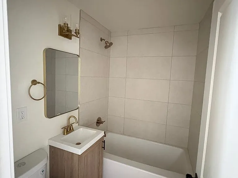 1867 E University Dr — Photo 37