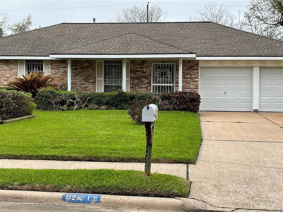 1st image of 12219 Blue River Dr
