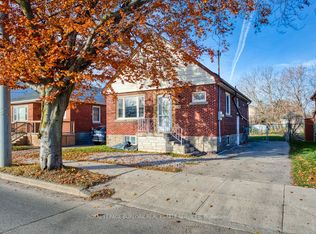338 Upper Gage Ave #A, Hamilton, ON L8V 4H7