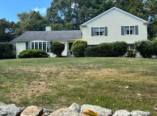 2 Slades Farm Ln, Dartmouth, MA 02748