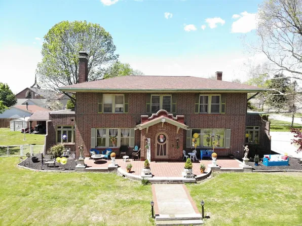 625 N Franklin St, Litchfield, IL 62056