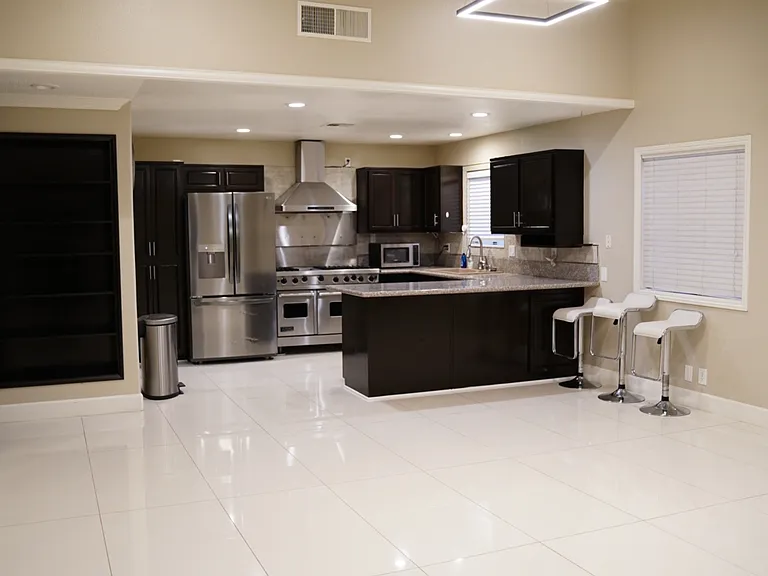 3709 Lemonwood Cir — Photo 1
