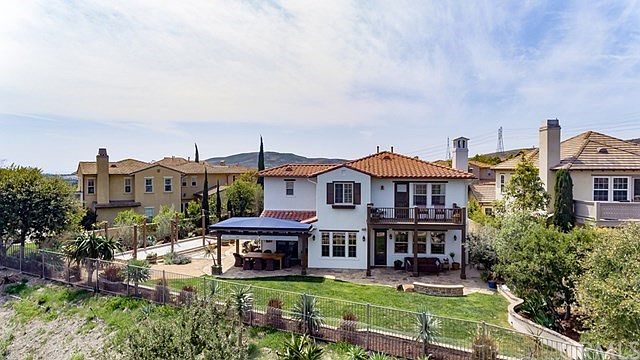 1st image of 22 Corte Vidriosa
