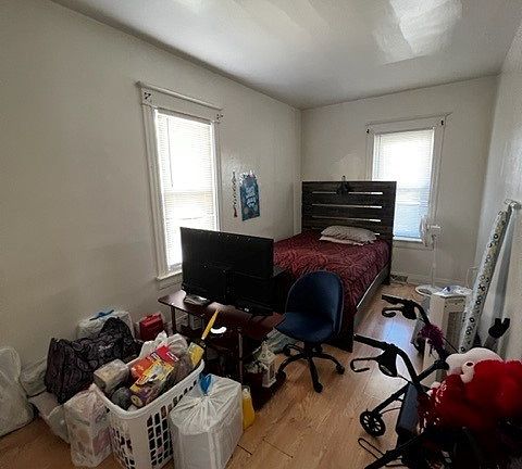 4th image of 1224 Park Ave