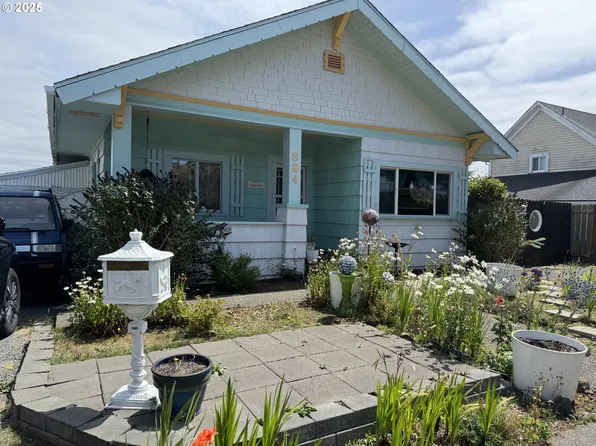 884 S 7th St, Coos Bay, OR 97420