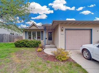 2314 Camelot Blvd, Sheboygan, WI 53081