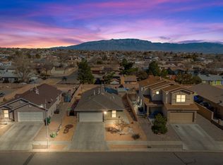 702 Redwood St SW, Rio Rancho, NM 87124