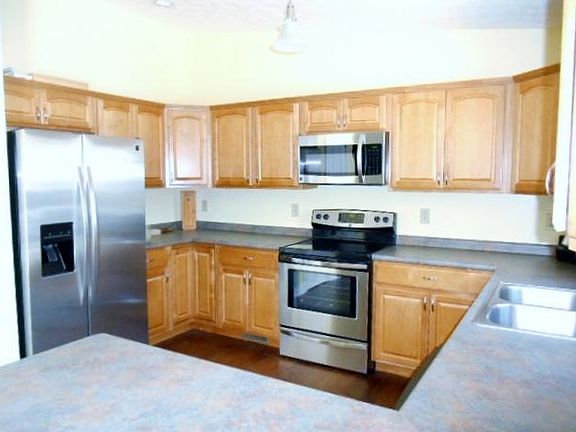 5th image of 1121 W Cedar Ln