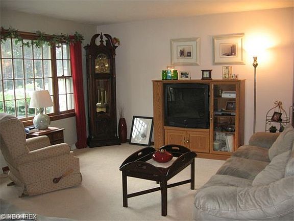 2nd image of 21301 Willow Ln