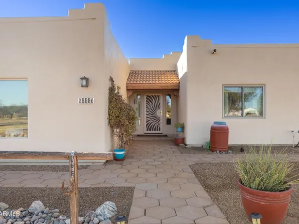 8886 E Chandler Lane, Hereford, AZ 85615