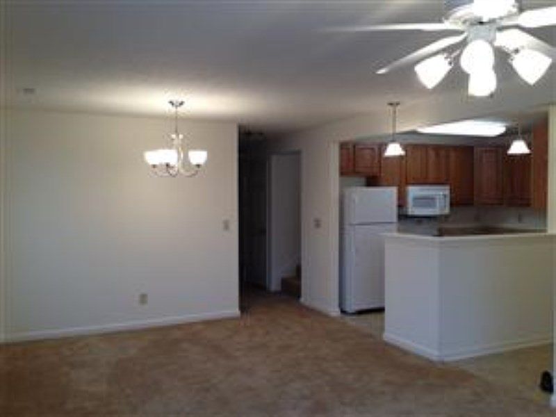 1st image of 1701 N Macedonia Ave