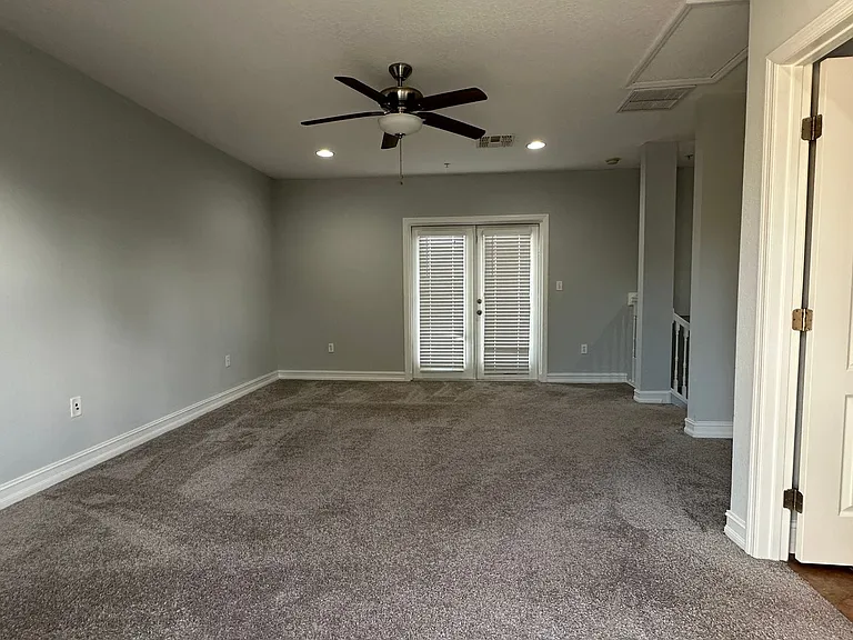 3720 Messina Dr — Photo 68