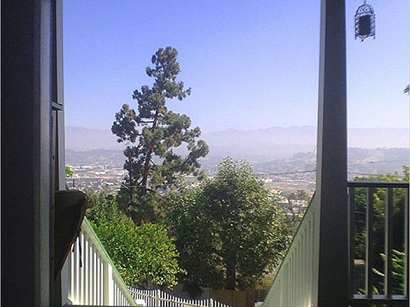 3rd image of 2453 Echo Park Ave