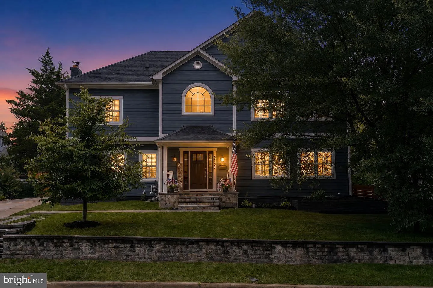 5 bed, 5.5 bath, 5040 sqft, $6,000 — Photo 2