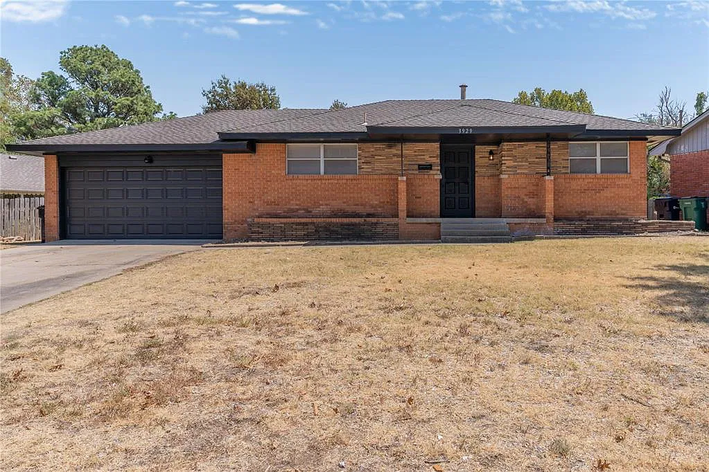 3 bed, 2.0 bath, 1177 sqft, $1,695 — Photo 1