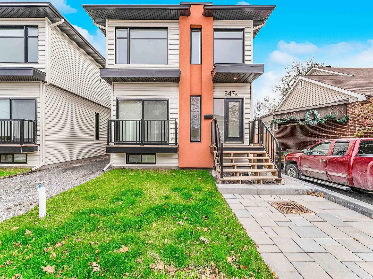 847 Woodroffe Avenue — Photo 1