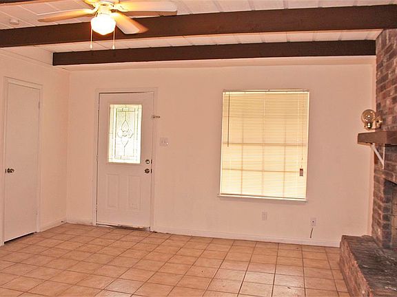 3rd image of 11309 Tower Oaks Blvd