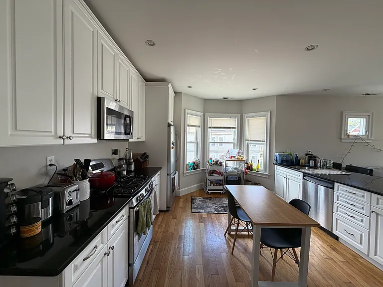 59 Greenleaf Ave — Photo 10