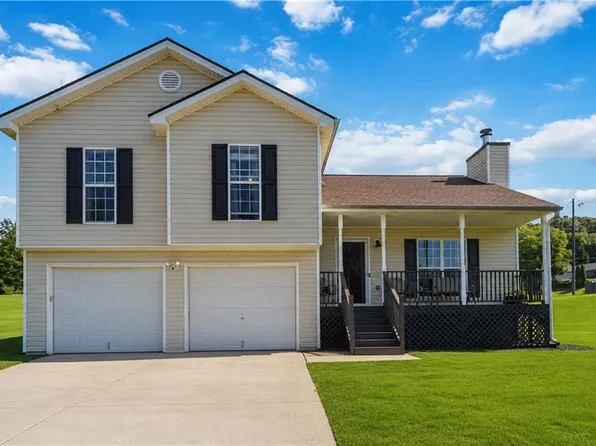 601 Skyland Ct, Winder, GA 30680