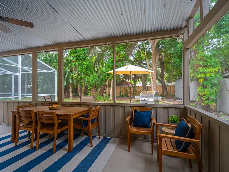 1010 Virginia Dr — Photo 25
