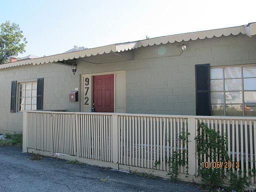 1st image of 972 W San Antonio St