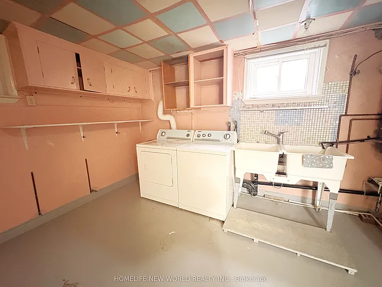98 Newton Dr #BASEMENT — Photo 8