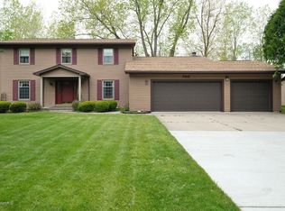 7911 Fernwood St, Augusta, MI 49012