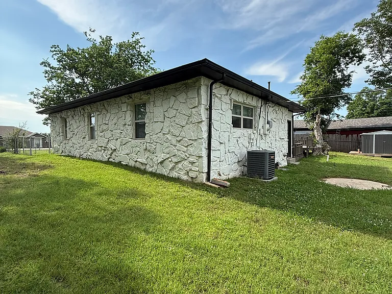 6033 S 31st West Ave — Photo 3