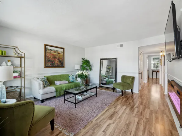 149 Five Oaks Dr, Nashville, TN 37217