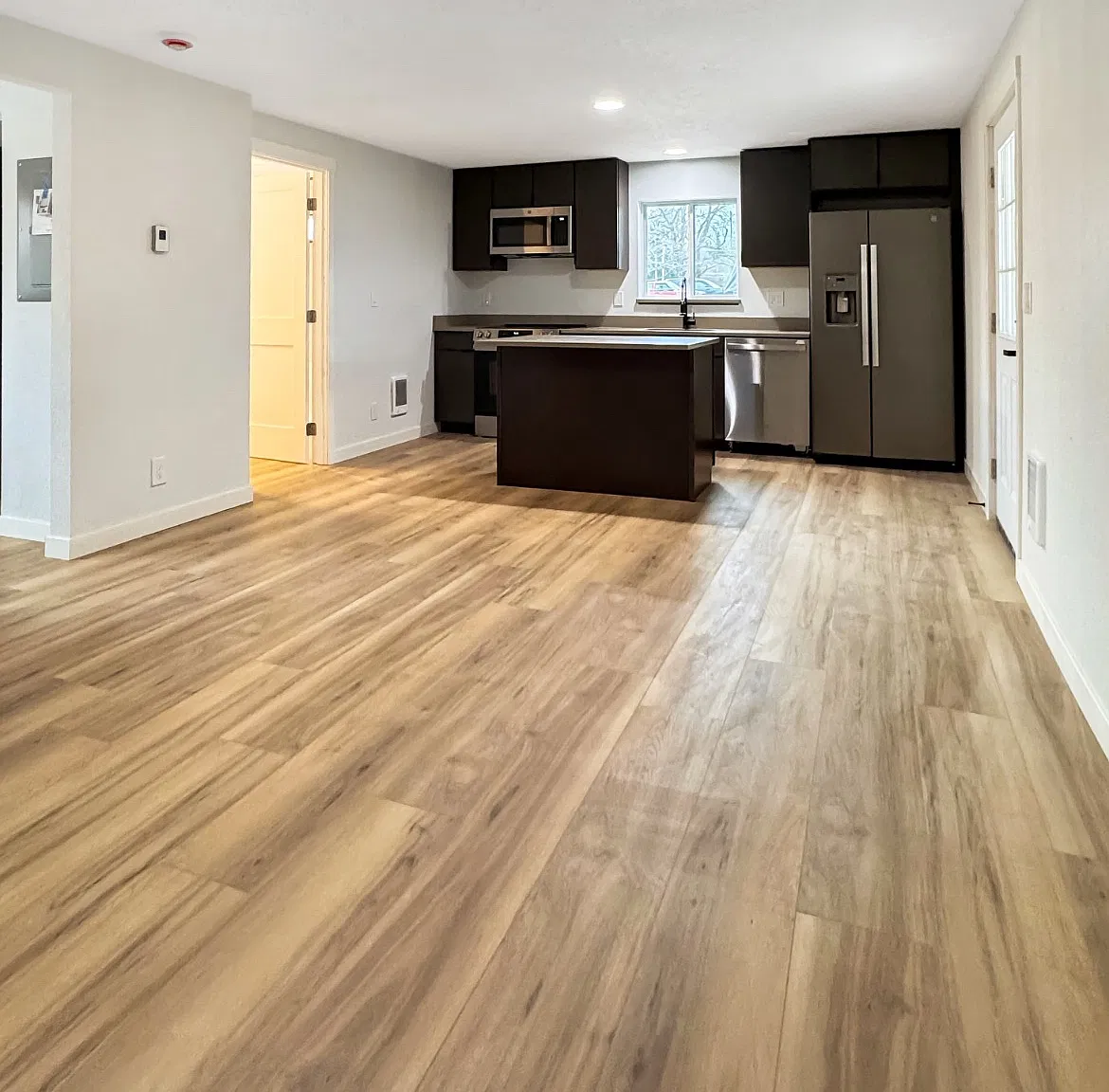 1 bed, 550 sqft, $1,400 — Photo 3