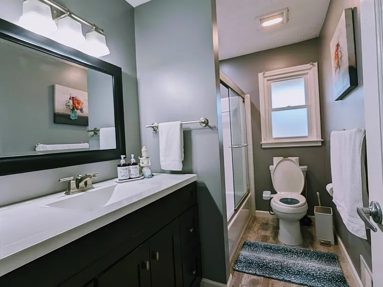 Colony Dr — Photo 42