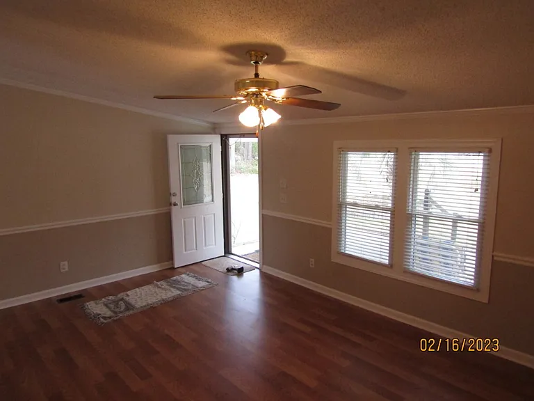 4883 Riverside Dr #A — Photo 13