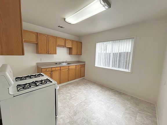 4th image of 616-618 Poplar Ave #616
