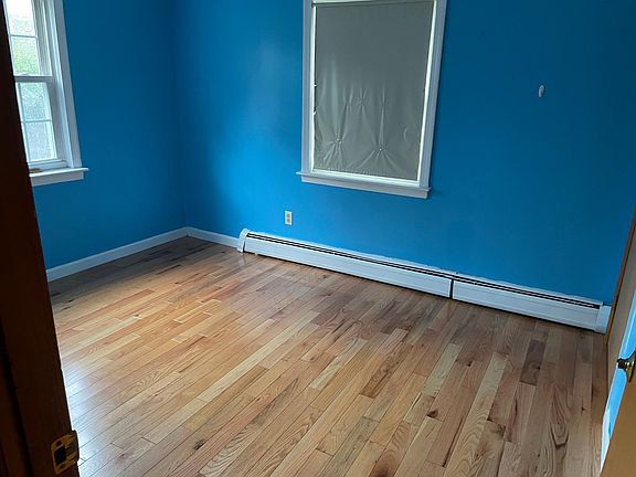 5th image of 40 Danbury Dr APT 7