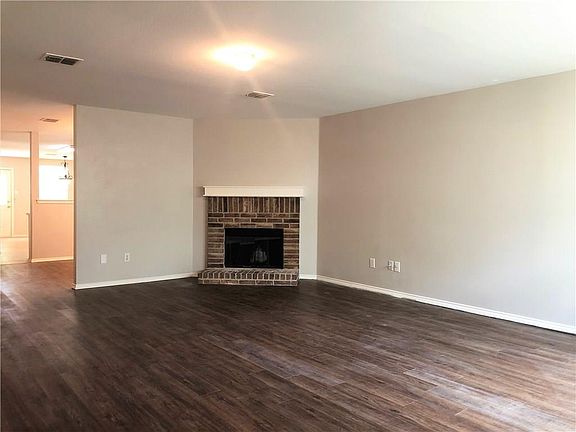 4th image of 12842 Cowper Dr