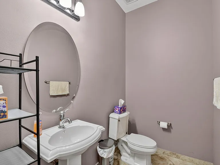 10247 Isle Wynd Ct — Photo 51