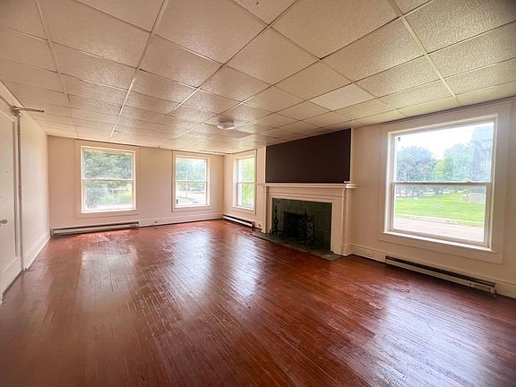 3rd image of 444 5th Ave S APT 101