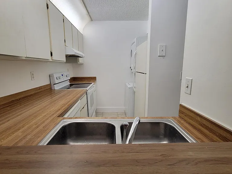 3712 N University Dr #3712 — Photo 8