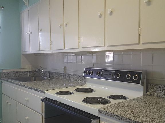 4th image of 500 S Beach St APT B4