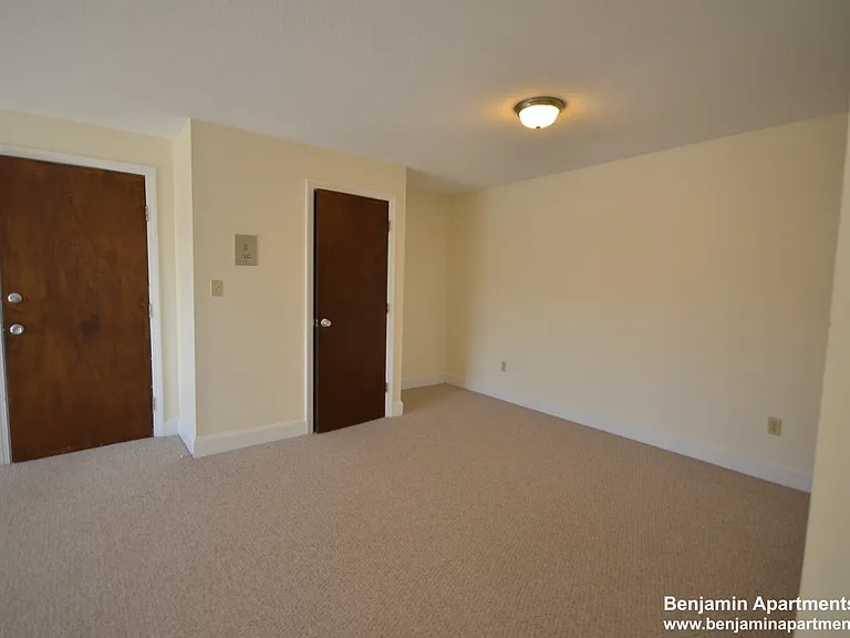 8 Brattle Dr #8 — Photo 5