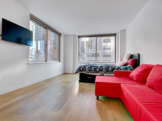 Rented by Cooper & Cooper Real Estate | media 29