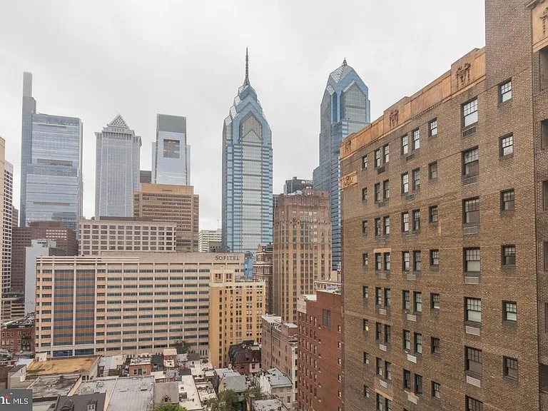 1701 Locust St #15-1815 — Photo 16