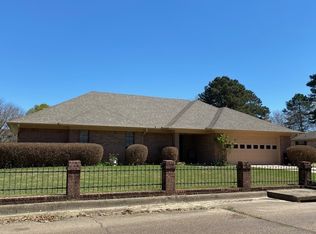 321 Loma Linda St, Wake Village, TX 75501
