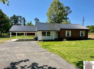 2025 Oak Level Rd, Benton, KY 42025