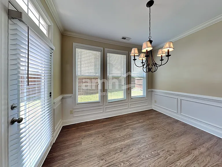 518 Dawley Dr — Photo 6
