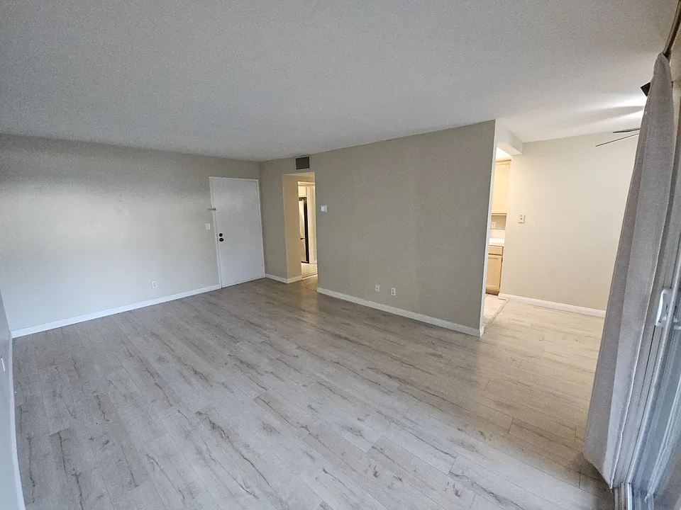 355 S Madison Ave #119