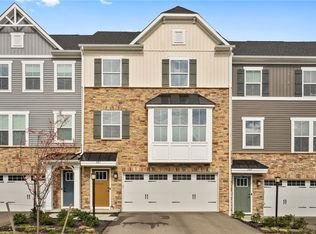 327 Helenium Dr, Mars, PA 16046