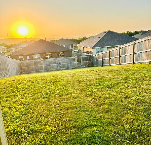 303 Green Valley Dr — Photo 14