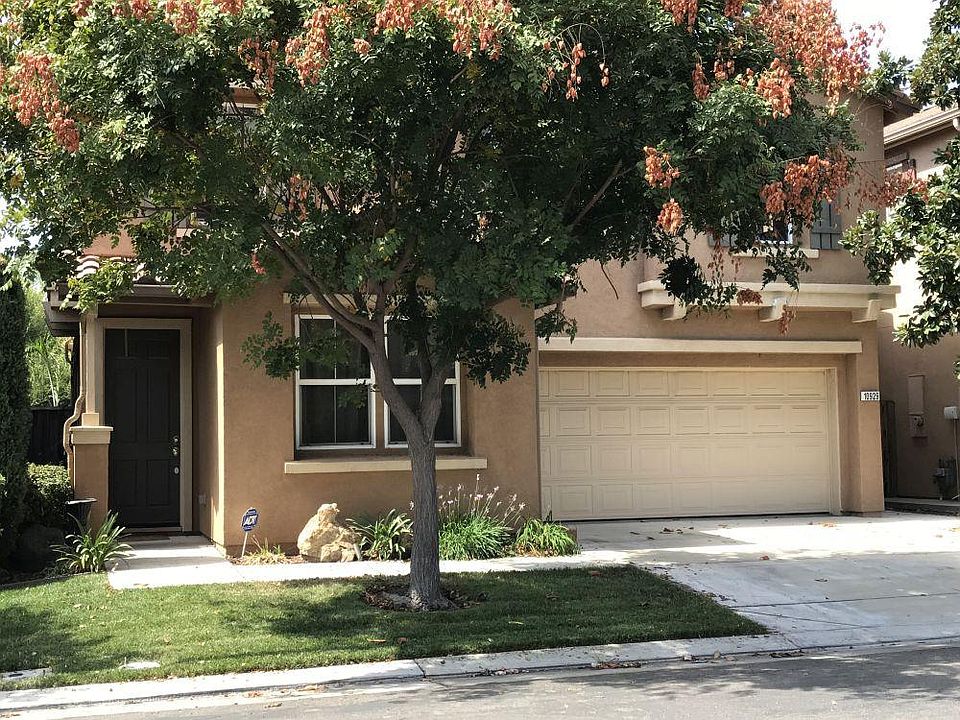 1st image of 10929 Peony Place Dr